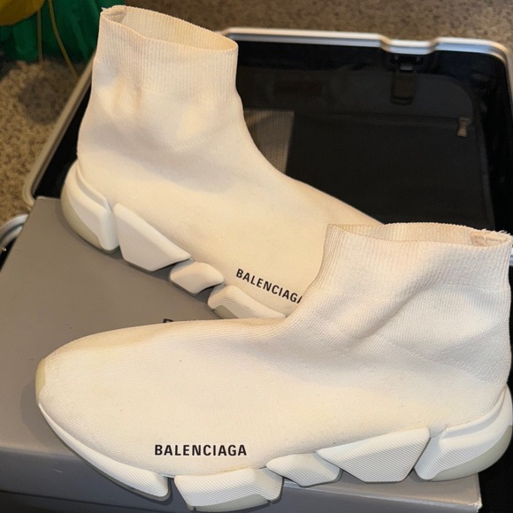 WOMEN'S BALENCIAGA SPEED 2.0 RECYCLED KNIT SNEAKER IN White - Picture 8 of 8